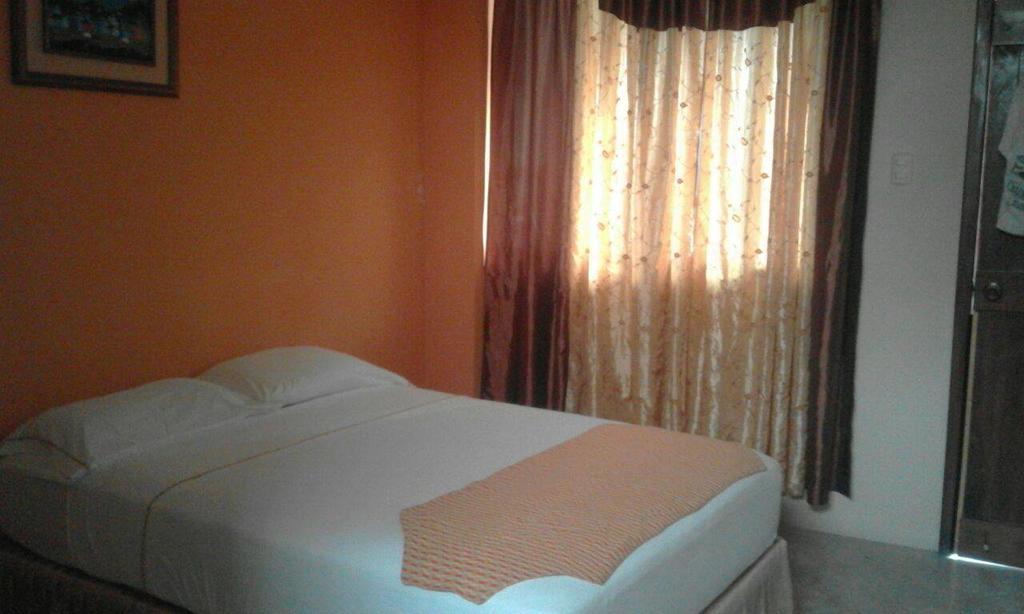 Casa De Huespedes Casita Belga Hotel Guayaquil Kültér fotó